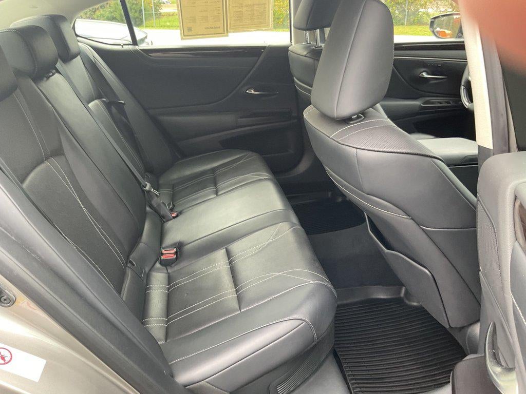 2019 Lexus Es ES 300h Luxury FWD