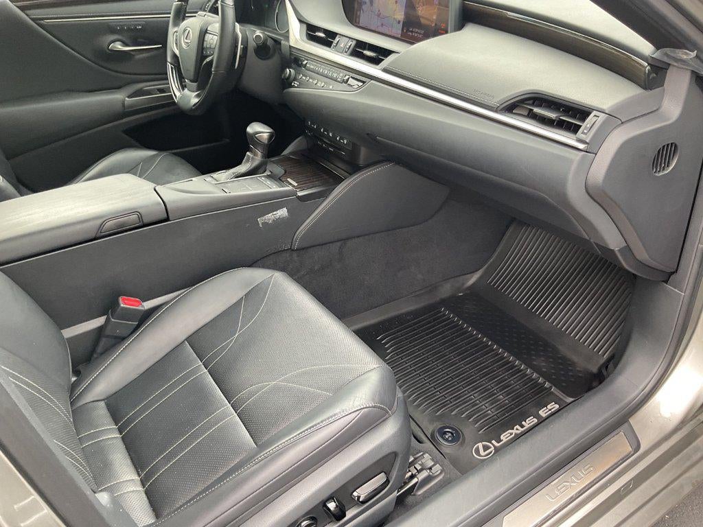 2019 Lexus Es ES 300h Luxury FWD