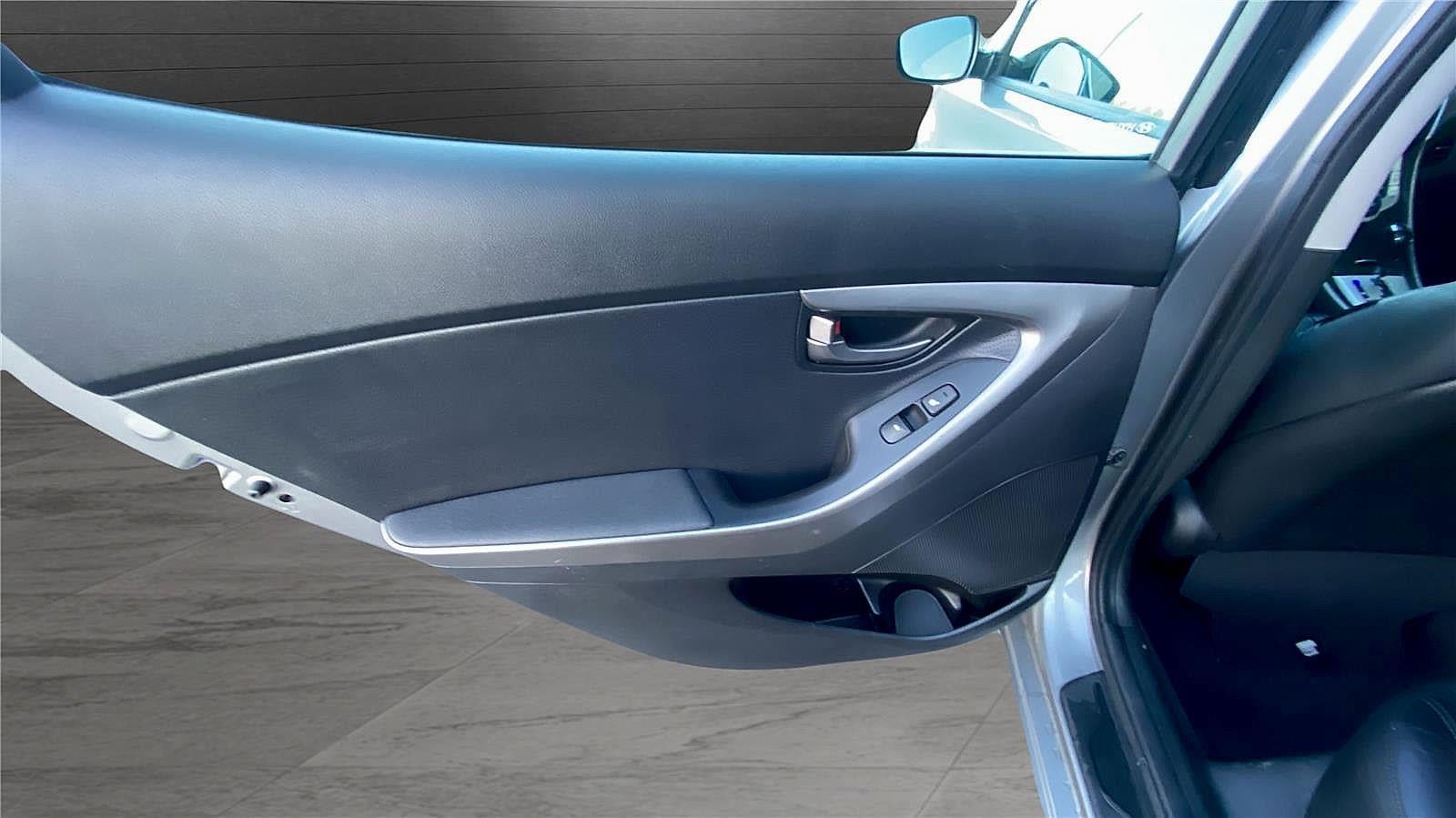 2011 Hyundai Elantra Ltd