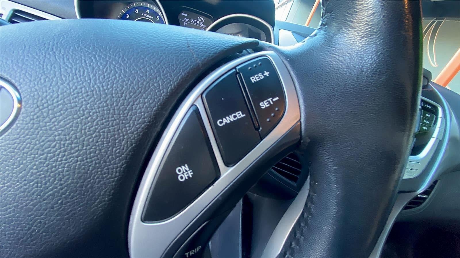 2011 Hyundai Elantra Ltd