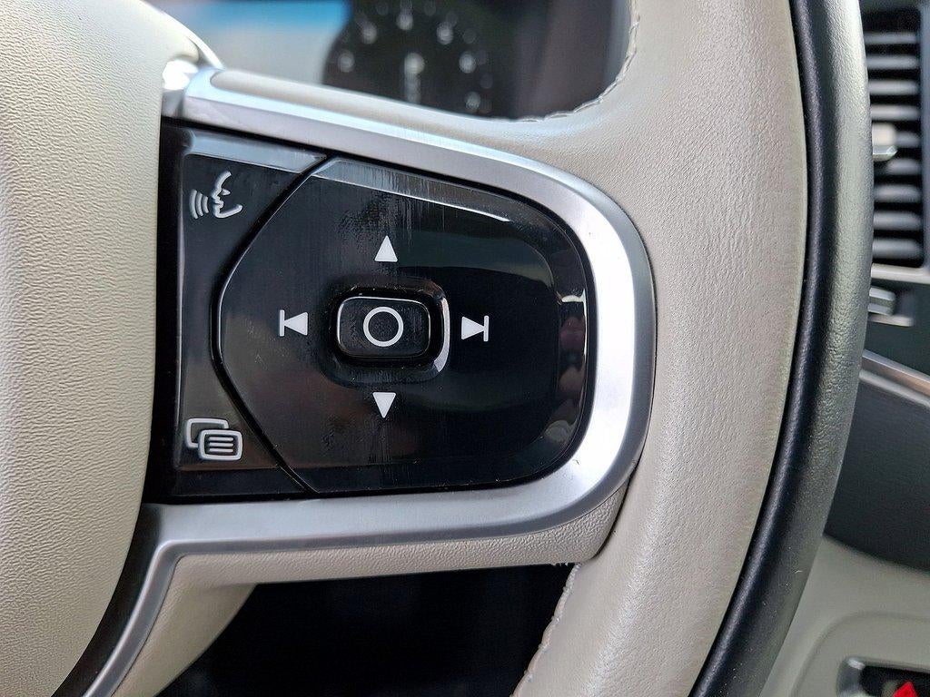 2022 Volvo Xc90 T5 AWD Momentum 7P