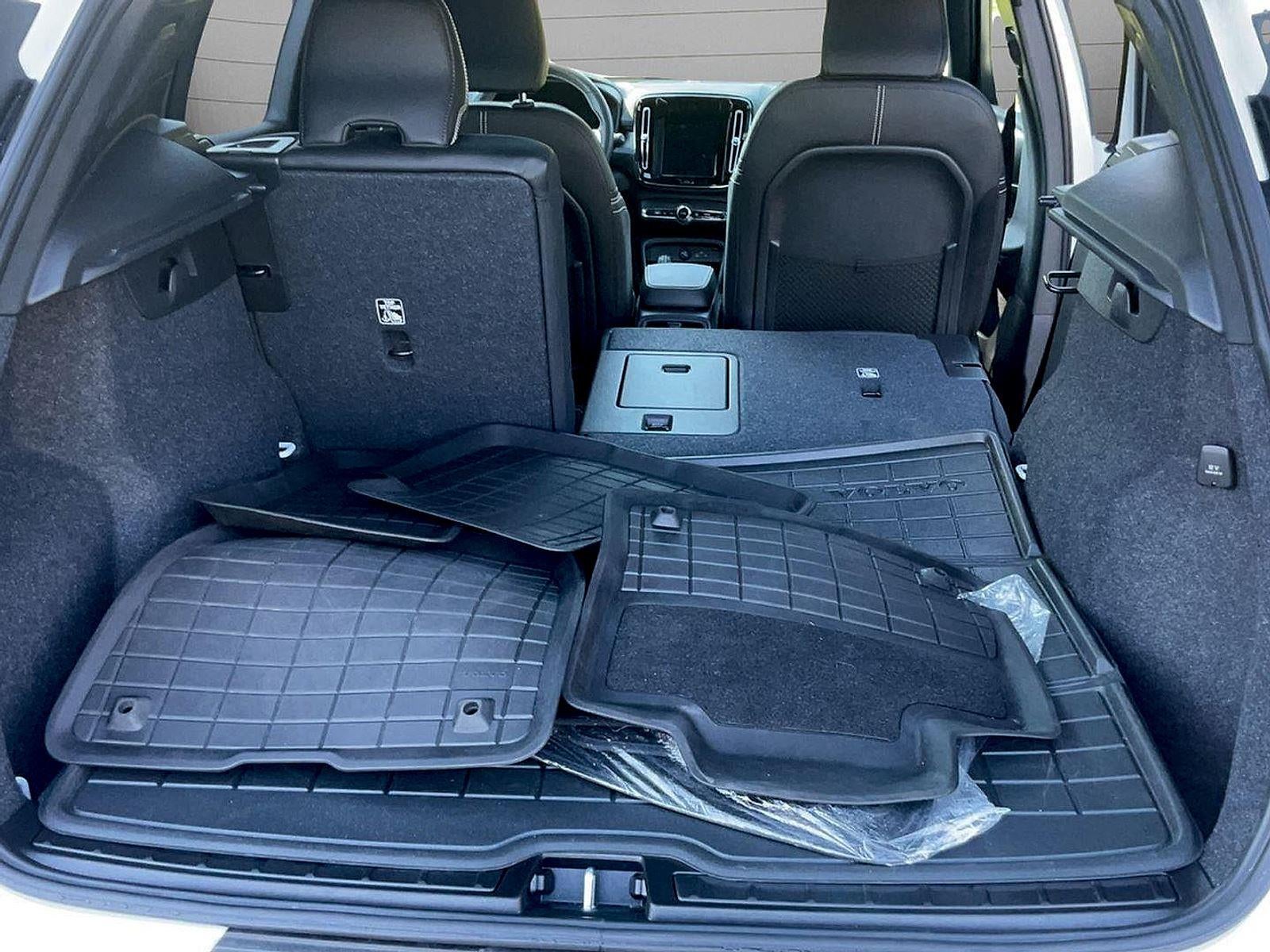 2021 Volvo XC40 Recharge P8 eAWD Pure Electric