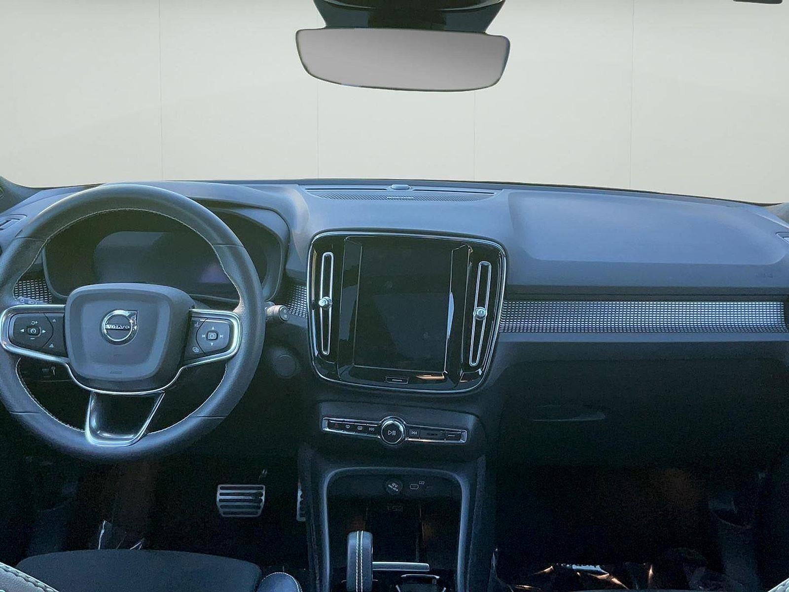 2021 Volvo XC40 Recharge P8 eAWD Pure Electric