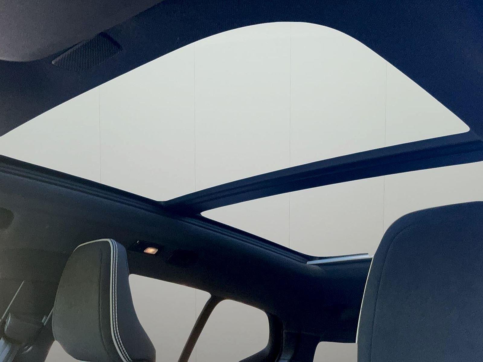 2021 Volvo XC40 Recharge P8 eAWD Pure Electric