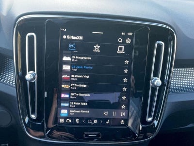 2021 Volvo XC40 Recharge P8 eAWD Pure Electric