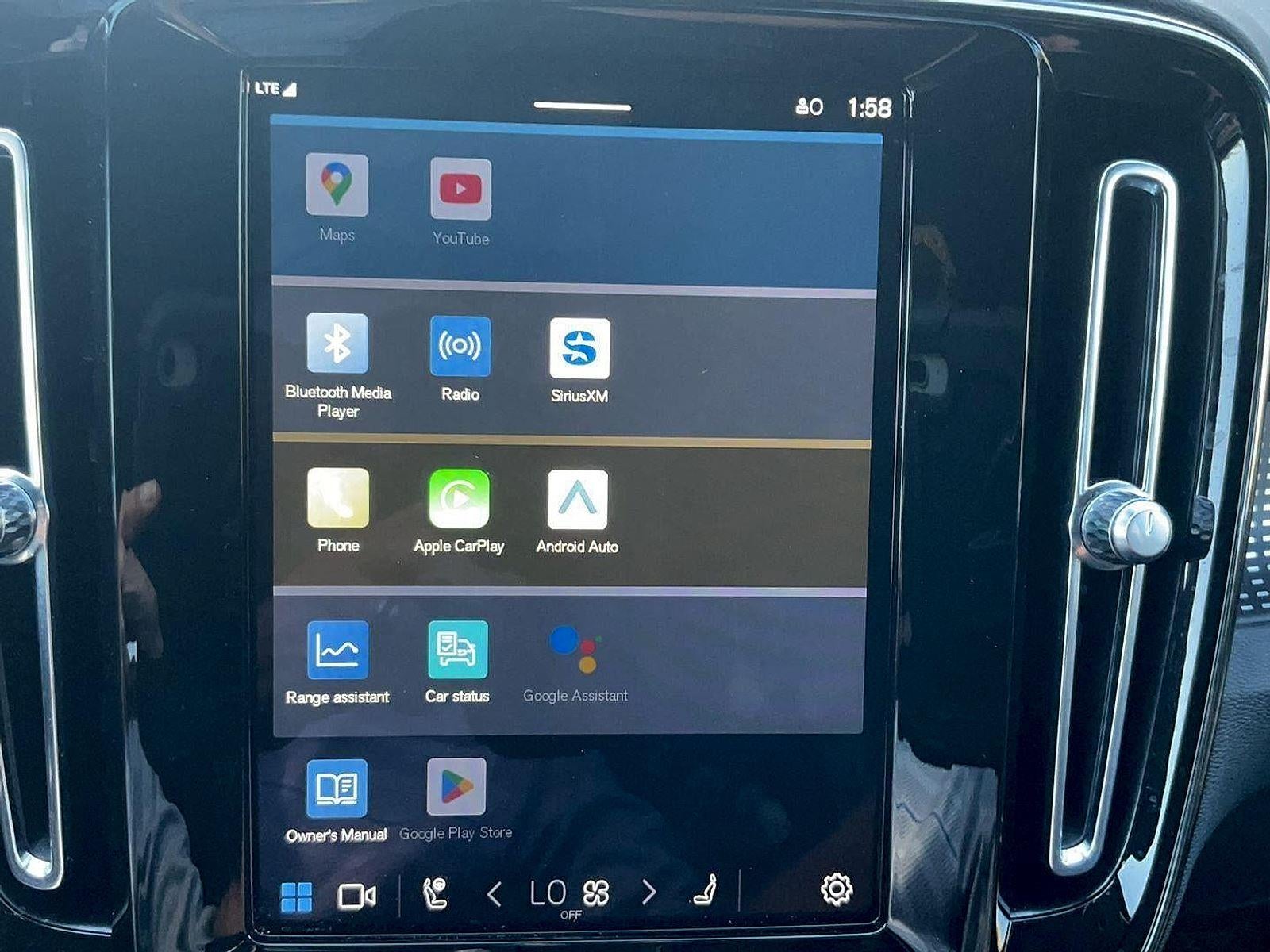 2021 Volvo XC40 Recharge P8 eAWD Pure Electric