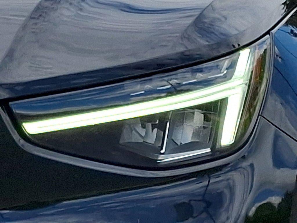 2024 Volvo Xc40 B5 AWD Core Bright Theme
