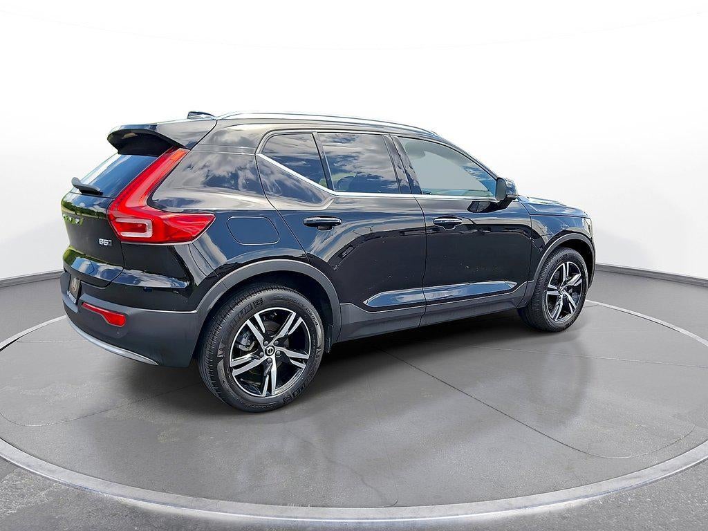 2024 Volvo Xc40 B5 AWD Core Bright Theme