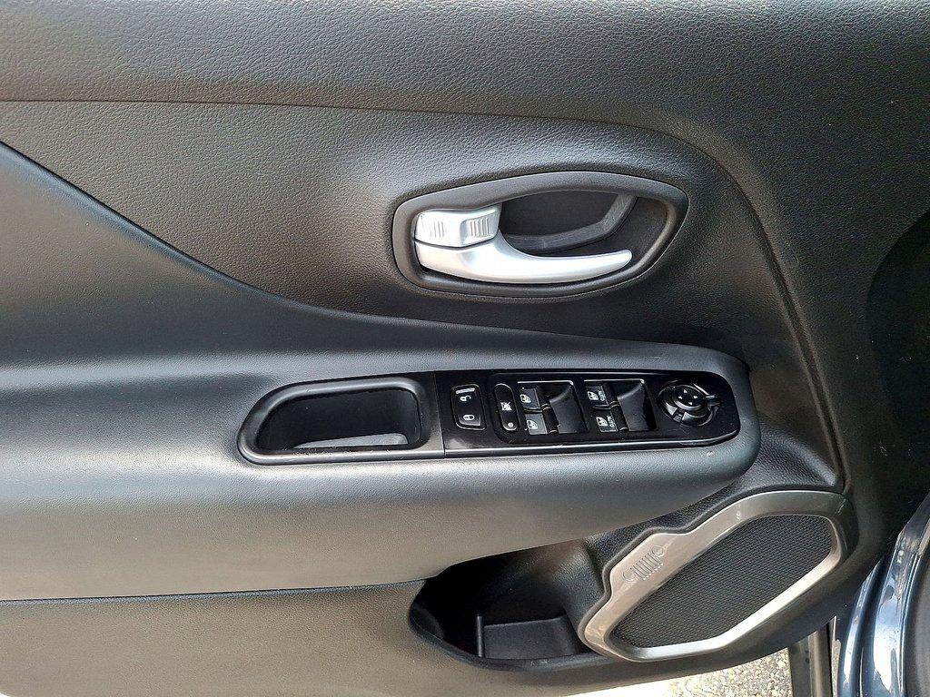 2023 Jeep Renegade Latitude 4x4