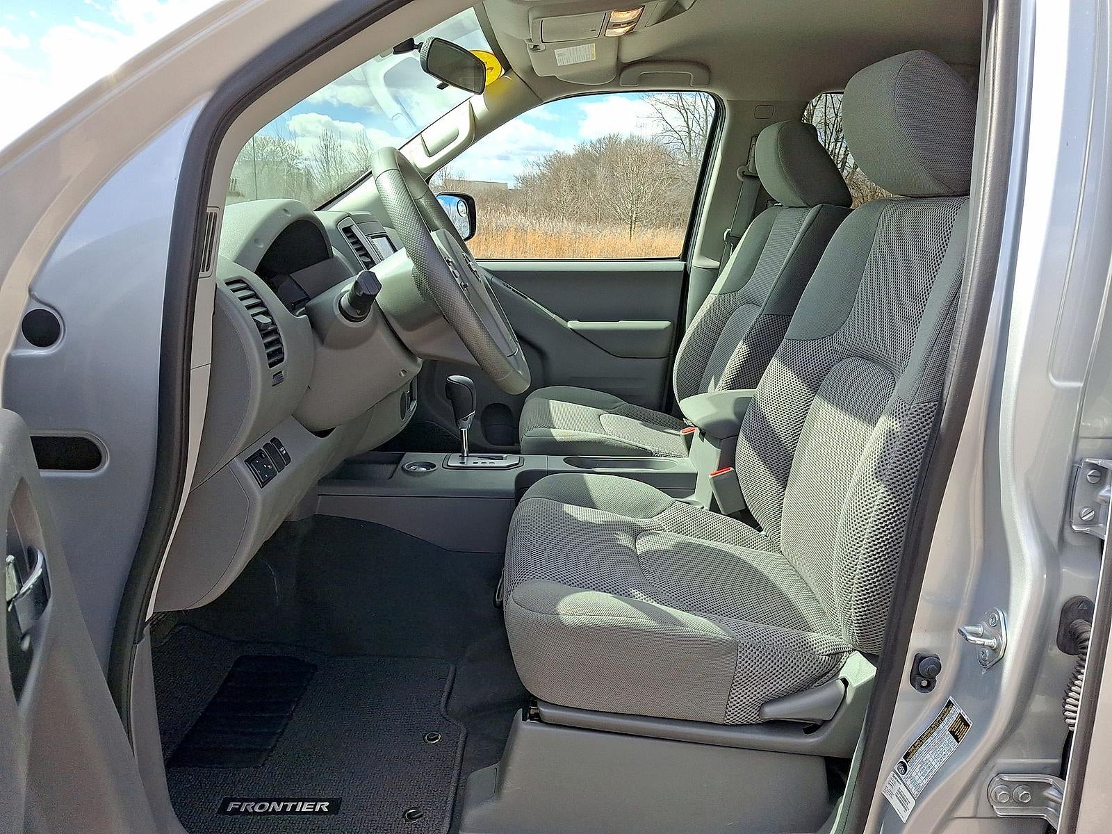 2021 Nissan Frontier SV