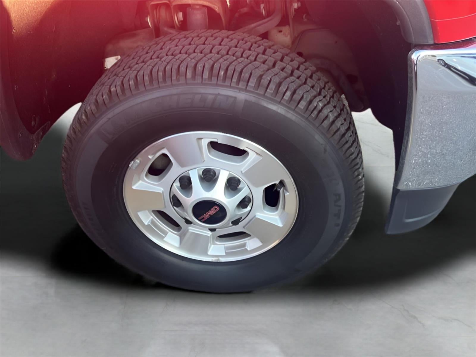 2015 GMC Sierra 2500HD available WiFi 4WD Crew Cab 153.7