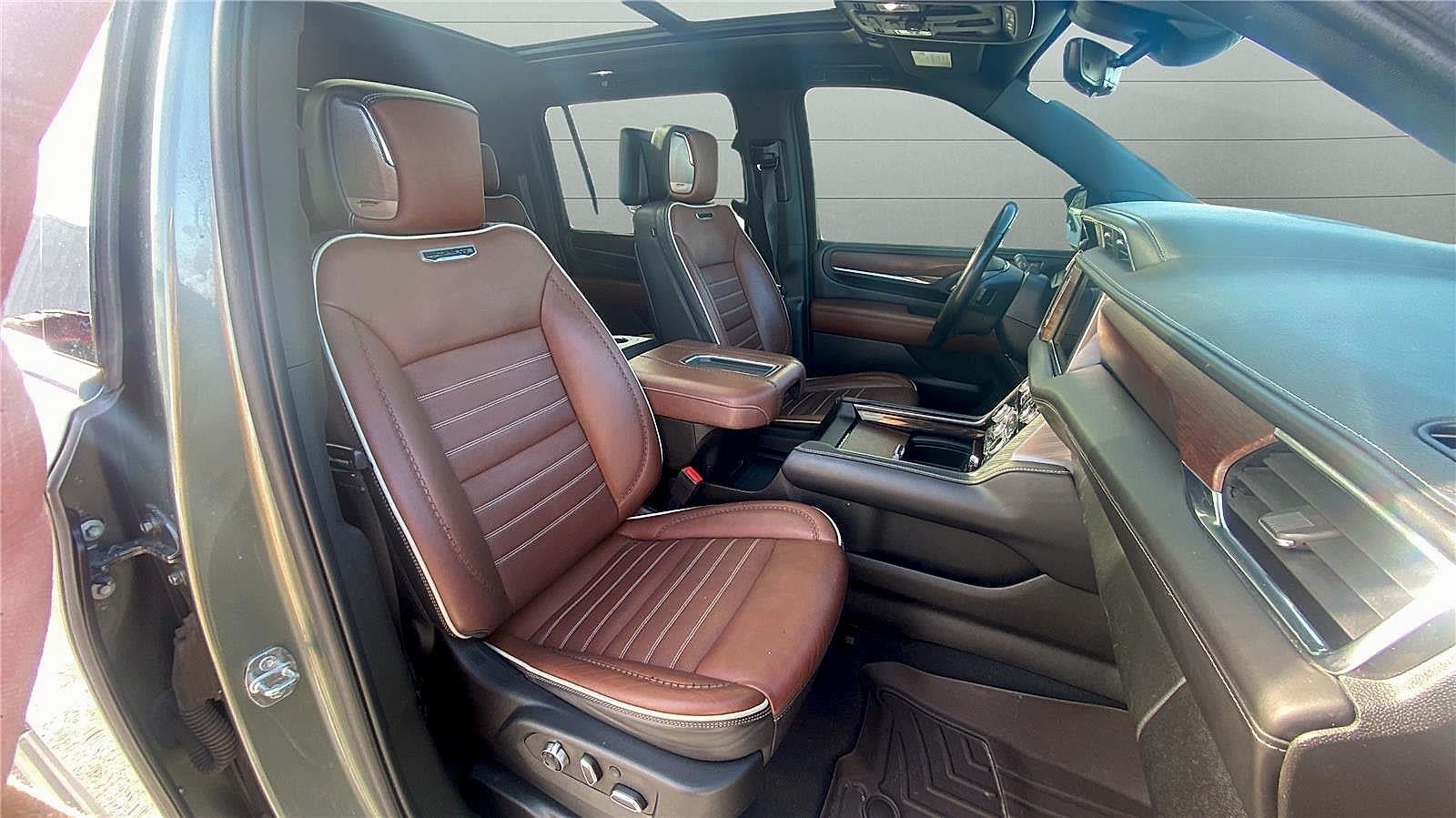 2023 GMC Yukon XL Denali Ultimate