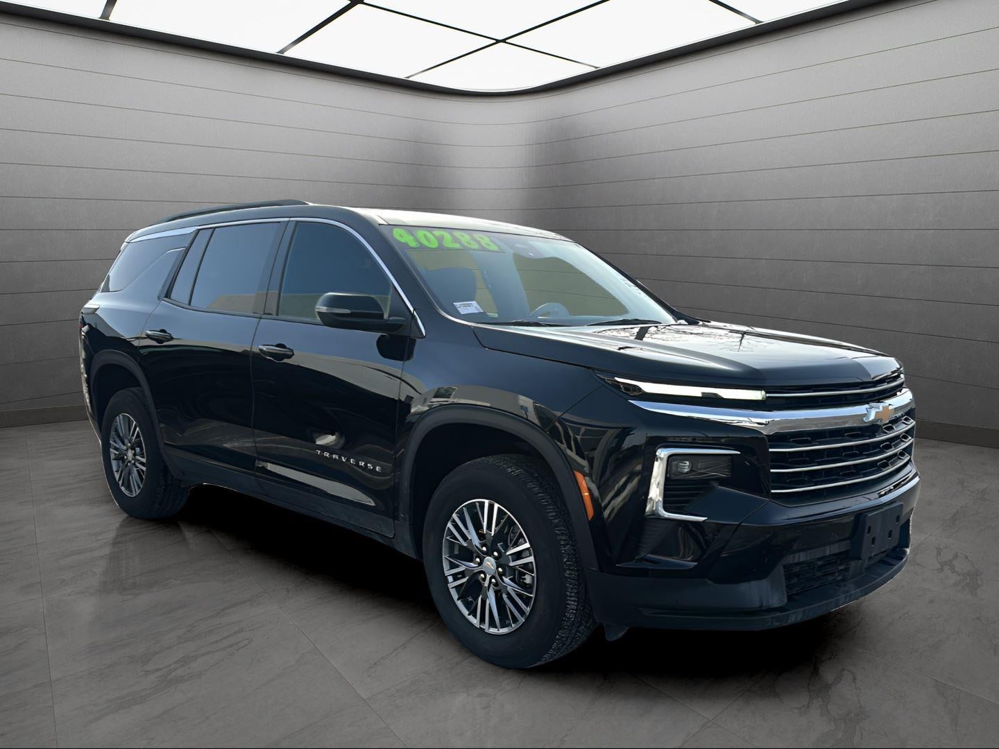 2025 Chevrolet Traverse FWD LT