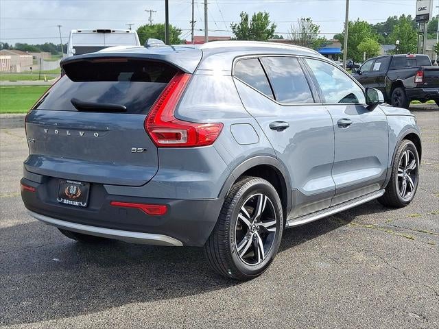 2023 Volvo XC40 Core