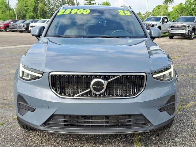 2023 Volvo XC40 Core